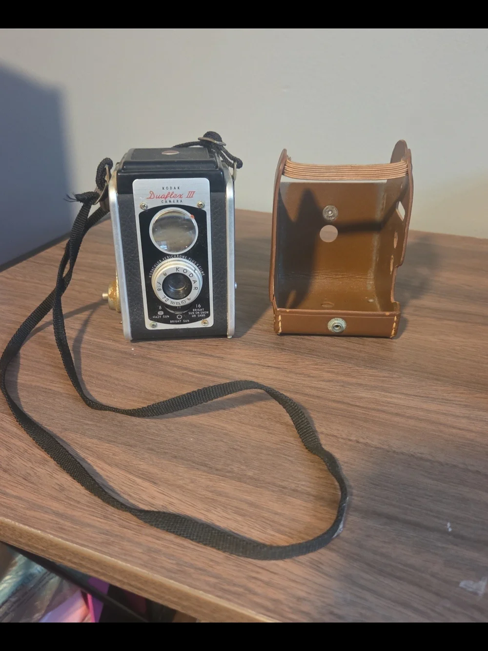 Kodak Duaflex III Black Camera with Tan Leather Case
